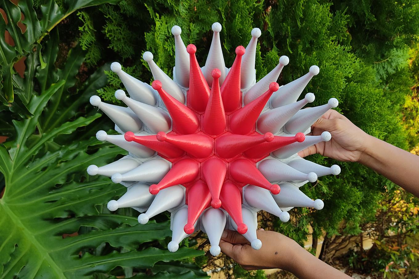 Santa Hats | Herschel Shapiro | 3D Printed Organic Forms